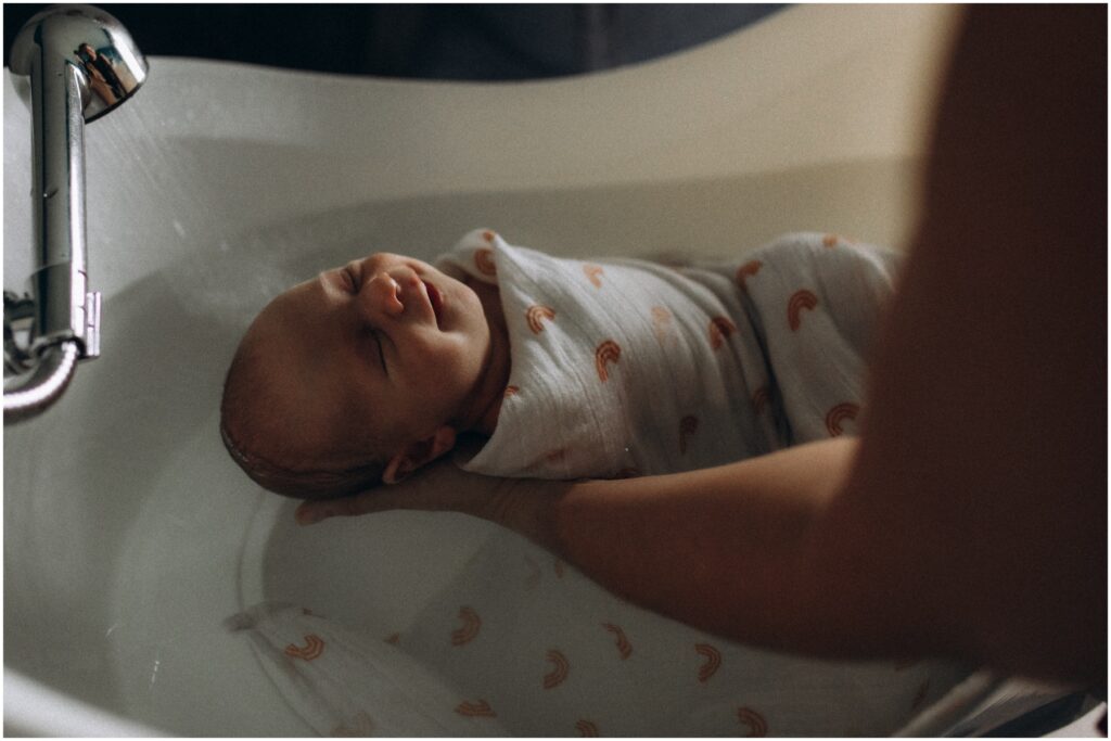 Bébé photographiés par Grain de Clic Photographie lors d'un TTBB par ô rythme de bébé.